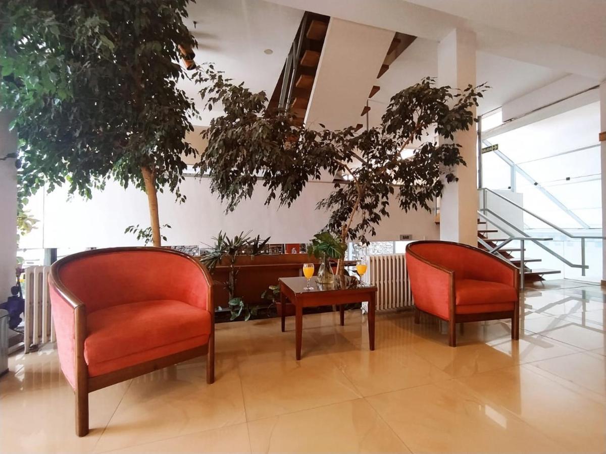 Gran Lourdes Hotel By Cph Villa Carlos Paz Bagian luar foto